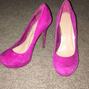 - Jessica Simpson pumps